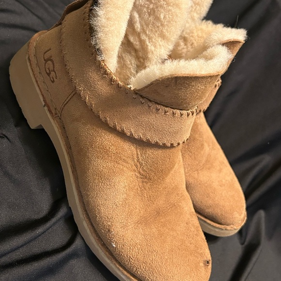 UGG Mckay Chestnut Boots - Picture 3 of 9